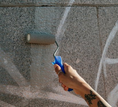 graffiti removal